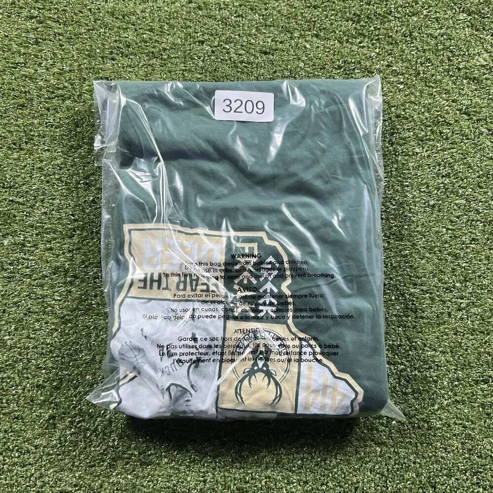 Fanatics Milwaukee Bucks Mens 3XL Basketball Shirt Sleeve NWOT